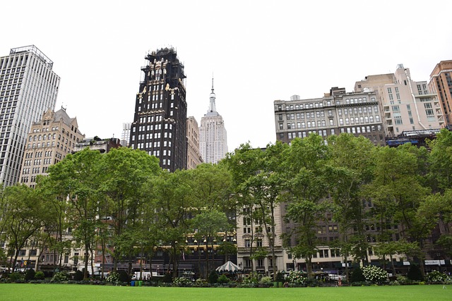 Bryant-Park-Walking-Tour-NYC